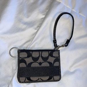 Coach wristlet wallet